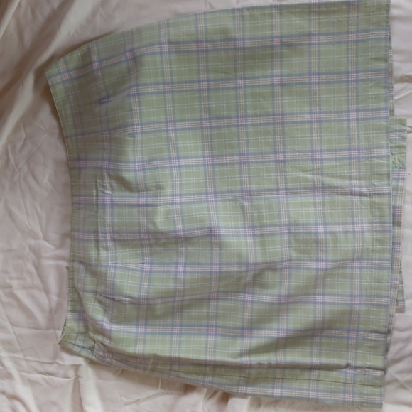 skirt, sz 12p, wrap around w/white tee - Picture 6 of 6